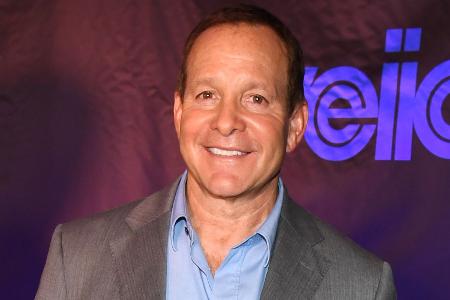 Steve Guttenberg