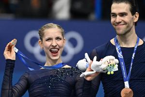 "Mit das Schönste": Hase/Volodin vermissen Olympia-Maskottchen