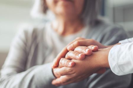 Urlaub planen trotz Pflege: Tipps für Angehörige von Demenzkranken