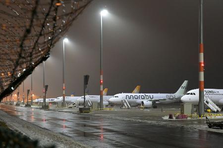Mit geringeren Steuern und Gebühren könnte sich das Flugangebot vergrößern. (Symbolbild)