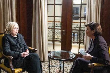 Hillary Clinton bei Sandra Maischberger