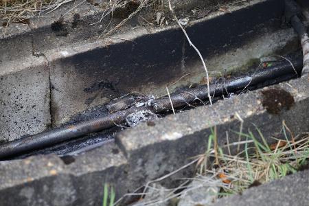 Bei der Bahn sorgten in der Vergangenheit eher analoge Angriffe auf die Schieneninfrastruktur für Probleme. (Archivbild)