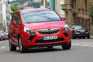 Opel Zafira Tourer 2.0 CDTi, Frontansicht