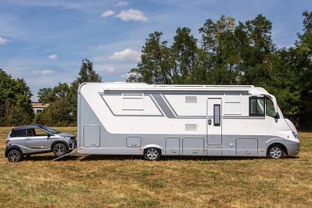 Außenansicht, Seite, Pkw-Garage