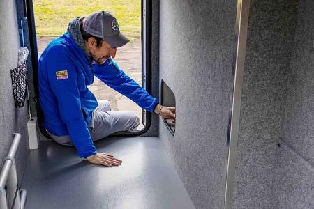 f_Notin_Lindau_JF_Heckgarage