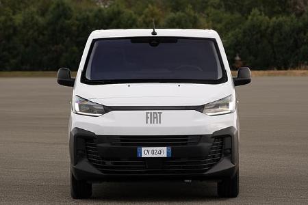 Neuer Fiat Scudo von vorn in weiß.