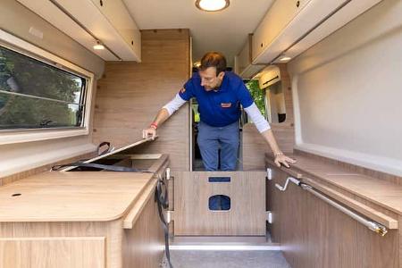 Corigon CV 60 D, Bett, Heck