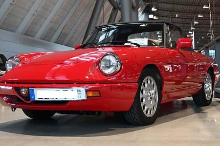 Retro Classics Stuttgart 2026 Marktrundgang Alfa Romeo Spider