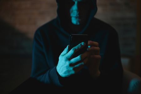 Betrugsanrufe auf dem Handy oder im Festnetz? Das sind die Gegenmaßnahmen