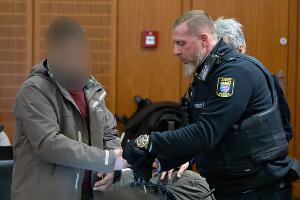 Sieben Männern wirft die Staatsanwaltschaft Mord vor.