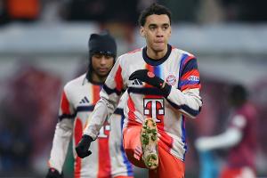 FC Bayern mit Musiala gegen Frankfurt