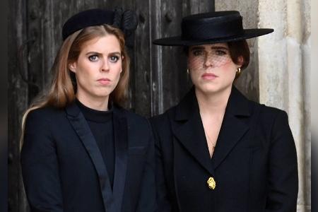Prinzessinnen Beatrice und Eugenie nach Andrews Festnahme 