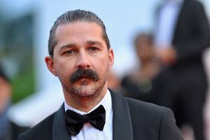 Shia LaBeouf zeigt sich vertraut mit unbekannter Frau in Bar