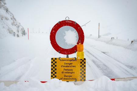 Brisante Lawinenlage in den Alpen: Bislang ist keine Entspannung in den nächsten Tagen in Sicht.
