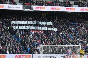 "Ist in Ordnung": Glasner nimmt Fan-Proteste gelassen