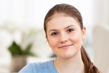 Prinzessin Estelle wird 14: Palast feiert sie mit zwei neuen Bildern