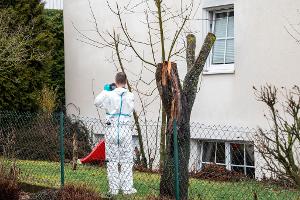 Am Montag waren Spezialisten der Spurensicherung am Haus im Einsatz.