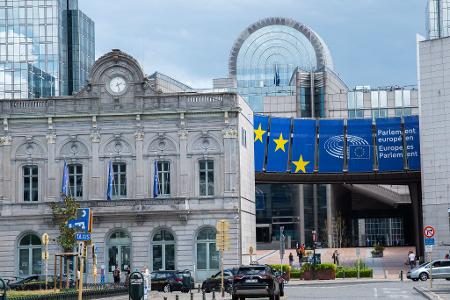 Die EU und die USA hatten sich vergangenes Jahr auf ein Zollabkommen geeinigt. (Archivbild)