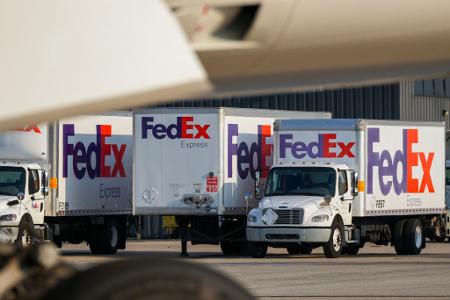 Das Logistikunternehmen Fedex fordert eine Rückzahlung von Zöllen, die als unrechtmäßig eingestuft wurden. (Archivbild)