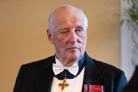 Sorge um König Harald: Norwegischer Monarch im Krankenhaus