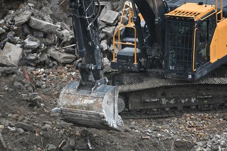 Der Staat will gewaltige Milliardensummen in Straßen, Schienen und Verteidigung stecken, das dürfte die Konjunktur beflügeln.