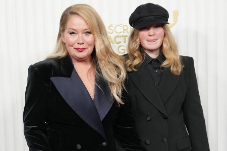 Christina Applegate über MS: Für ihre Tochter verlässt sie das Bett