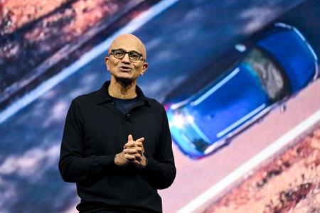 Angesichts wachsender Entfremdung Europas von den USA verspricht Microsoft-Chef Satya Nutella seinen Kunden Datensouveränität und -sicherheit.