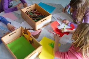 Auch nachmittags in der Schule: Ab Herbst haben Erstklässler einen Anspruch auf Ganztagsbetreuung. (Symbolbild)