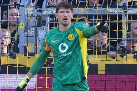 TOR: Gregor Kobel - Note: 4,0 - Sorgte mit vier Glanzparaden zunächst im Alleingang dafür, dass der BVB in Bergamo nicht komplett unterging. War mit seinem Horror-Fehlpass in letzter Sekunde dann der Ausgangspunkt für den späten Knockout. So einen Pass darf er in dieser Situation niemals spielen.