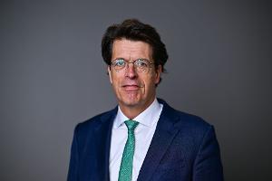 Schaeffler will künftig verstärkt Teile für humanoide Roboter fertigen.