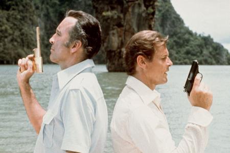 Platz 5: Der Mann mit dem goldenen Colt