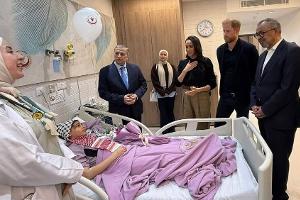 Prinz Harry und Herzogin Meghan besuchen verletzte Kinder in Amman