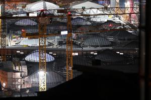 Wann gehen im neuen Stuttgarter Tiefbahnhof auch offiziell die Lichter an? Das ist nach dpa-Informationen weiter unklar.