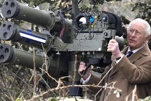 Besuch von Militärbasis: König Charles lernt Drohnenabwehr