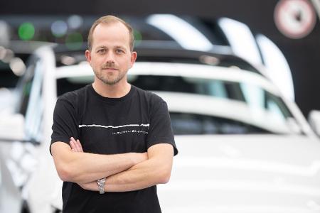 Der Werksleiter der Tesla-Fabrik in Grünheide, André Thierig, hält die Betriebsratswahl für bedeutsam. (Archivbild)