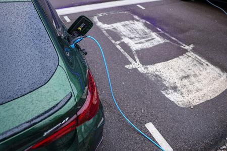 Die Rabatte auf Elektroautos reagieren bisher kaum auf die neue Prämie. (Archivbild)