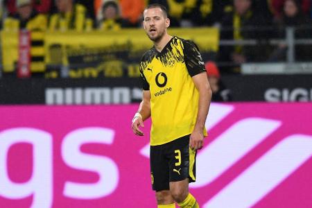 Waldemar Anton - Note: 3,5 - Schüttelte das schwache Spiel in Bergamo zunächst gut aus den Knochen. Schenkte Kane im Sturmzentrum kaum Räume und hielt die Abstände lange Zeit gering. Als das Spiel offener wurde, lief er dann aber doch viel hinterher.