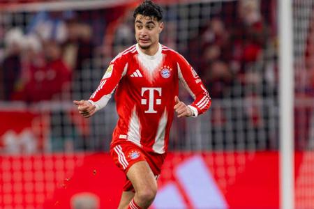 Aleksandar Pavlovic - Note: 2,5 - Wirkte im Gegenpressing anfangs sehr wach und schnürte den BVB mit hohen Ballgewinnen hinten ein. Ging in einer hektischen Partie zudem sehr umsichtig mit dem Ball um. Ihn brachten die Dortmunder selten in Verlegenheit.