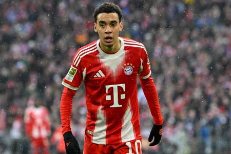 Jamal Musiala (ab 61.) - Note: 3,0 - Zeigte nicht mehr die ganz großen Glanzmomente, fügte sich aber in die geschlossene Mannschaftsleistung ein. War sehr fleißig in der Rückwärtsbewegung und vereitelte sogar am eigenen Strafraum noch gegnerischen Chancen. Vorne abgesehen von einer Halbchance eher unscheinbar.