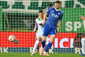 Spätes Remis in Fürth: Schalke rettet Tabellenführung