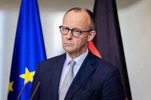 Bundeskanzler Merz gehört zu denen, die die Angriffe des Iran verurteilen. 