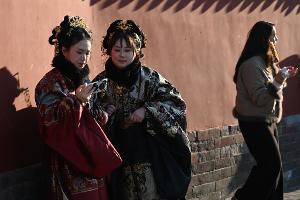 Traditionelle Kleidung und klassische Architektur sind auch in China der Renner für Social-Media-Inhalte. 