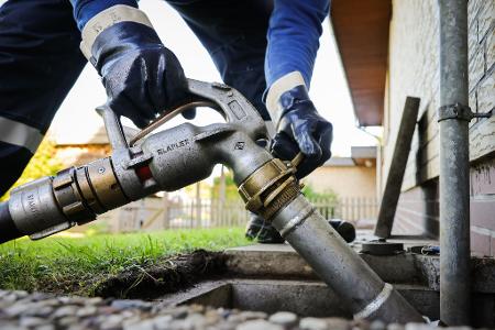 Beim Heizöl sind die Preisausschläge noch stärker als an der Tankstelle. (Archivbild)
