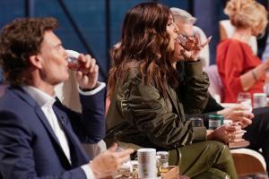 "Die Höhle der Löwen": Nasenhaar-Wachs trifft auf Urinstrahl-Messer