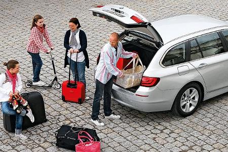 Familienauto, BMW 5er Touring einladen Gepäck
