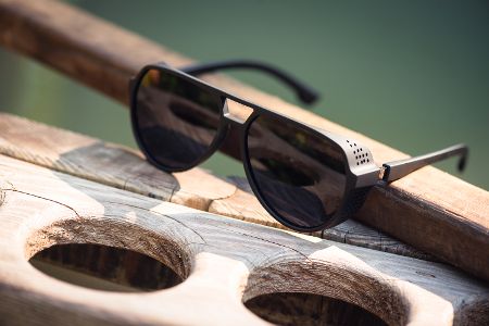 Sonnenbrille mit Seitenschutz