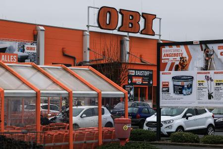 Obi zählt mit etwa 350 Filialen hierzulande zu den größten Baumarktketten.