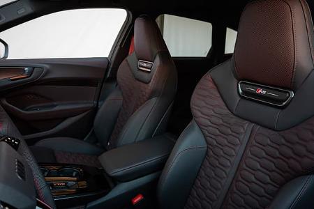 Audi RS5, Sitze