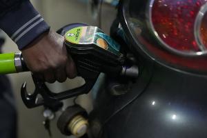 An den Tankstellen stiegen die Preise am Dienstag weiter.