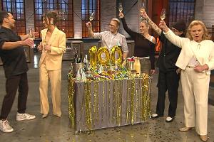 Laura Wontorra feiert Jubiläum bei "Grill den Henssler"